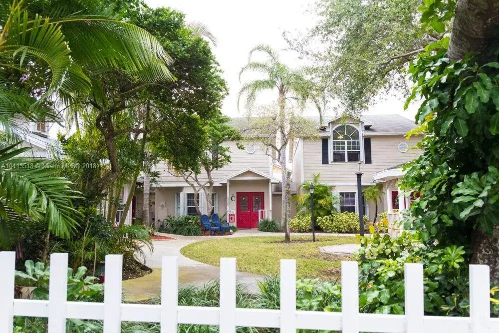 3 bedroom 2 bath Residential for sale at 14536 SW 122nd Pl, Miami FL 33186