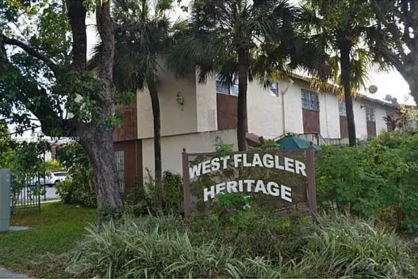 2 bedroom 1 bath Residential for sale at 10850 W Flagler St # D214, Sweetwater FL 33174