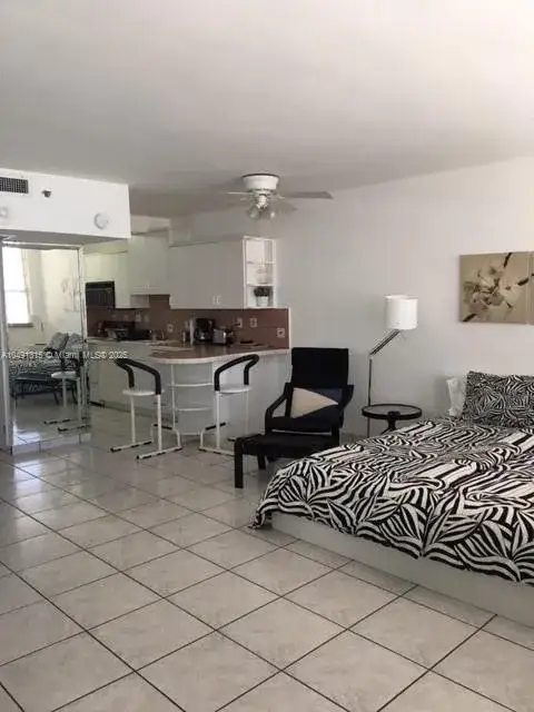 1 bath Residential Lease for rent at 100 LINCOLN RD # 1236, Miami Beach FL 33139