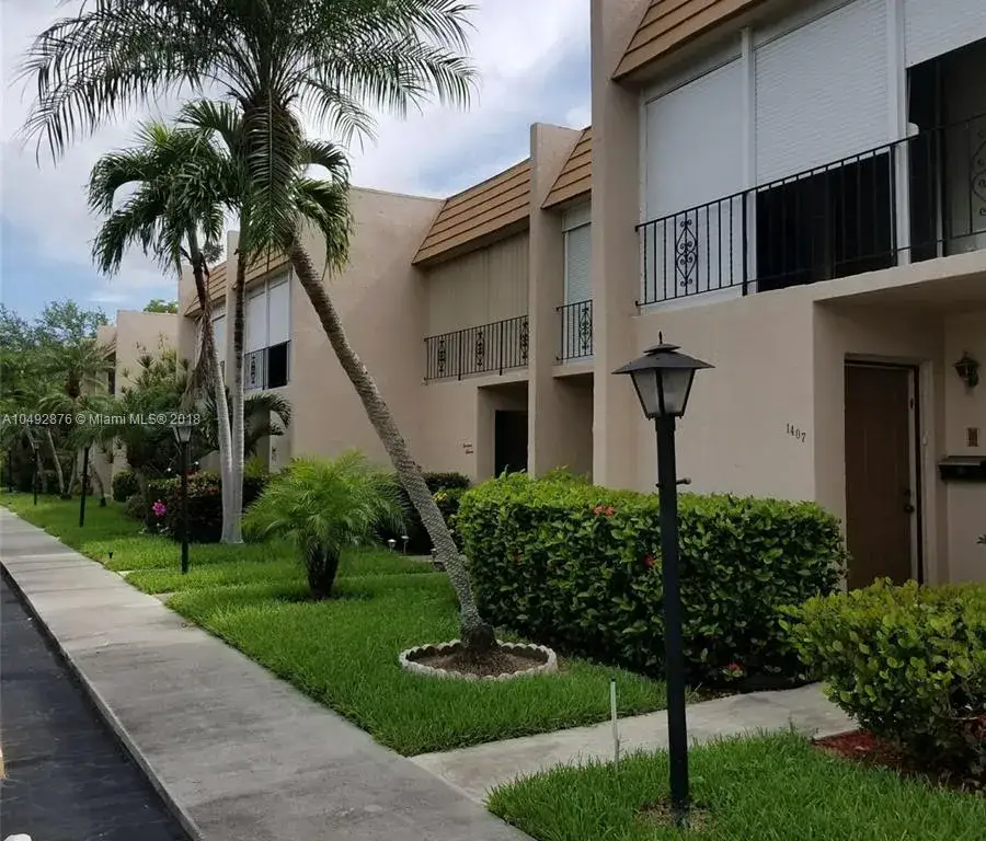2 bedroom 2 bath Residential Lease for rent at 1413 N 15th Ave # 8, Hollywood FL 33020
