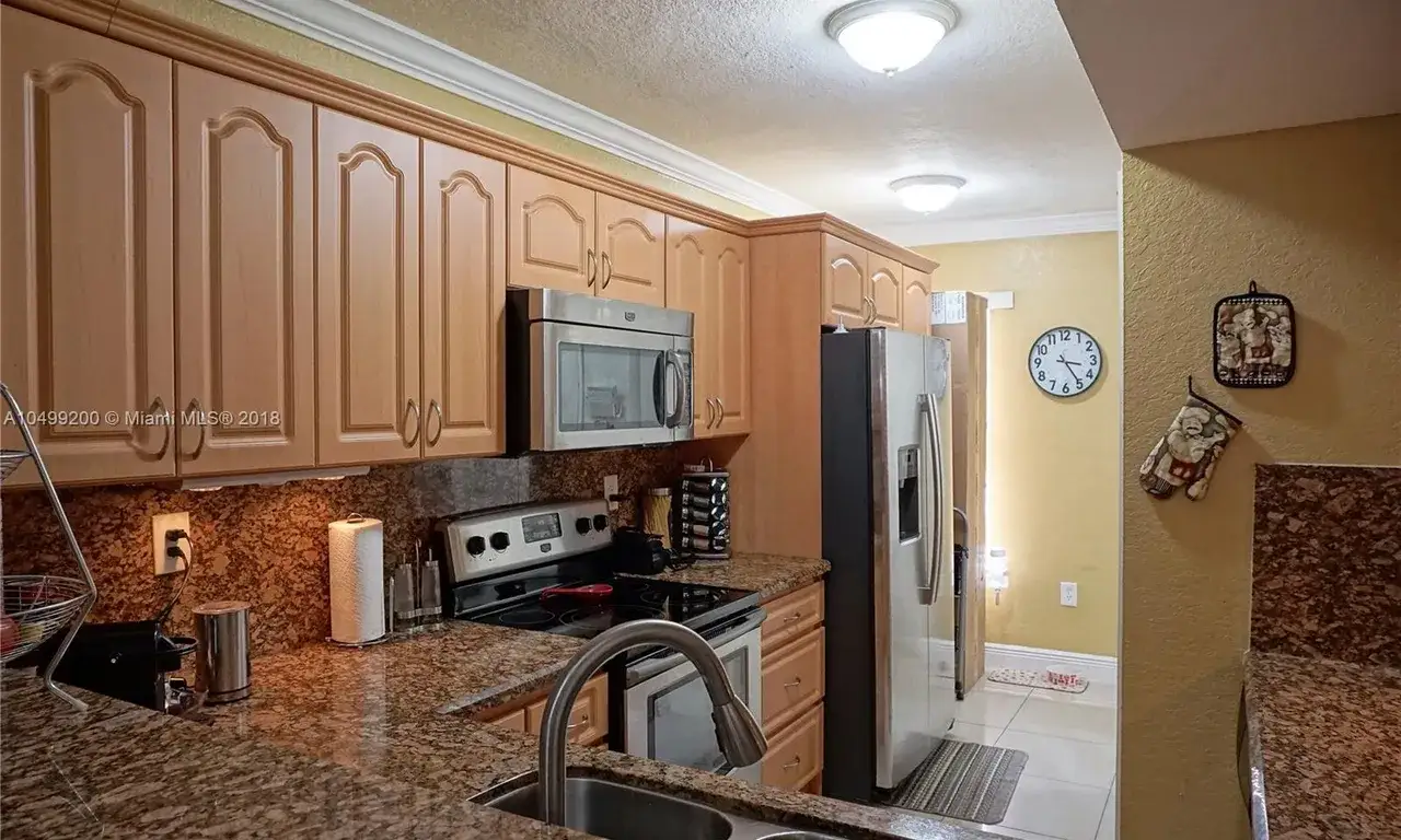 3 bedroom 2 bath Residential for sale at 1195 NW 124th Ave # 2202, Miami FL 33182