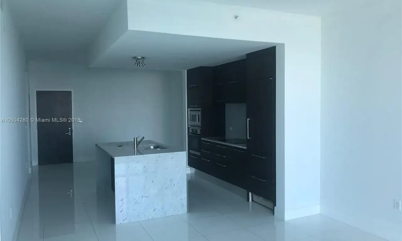 1 bedroom 2 bath Residential Lease for rent at 900 Biscayne Blvd # 3503, Miami FL 33132
