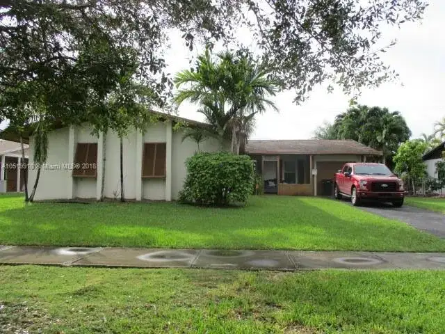 4 bedroom 2 bath Residential for sale at 19610 Lenaire Dr, Cutler Bay FL 33157