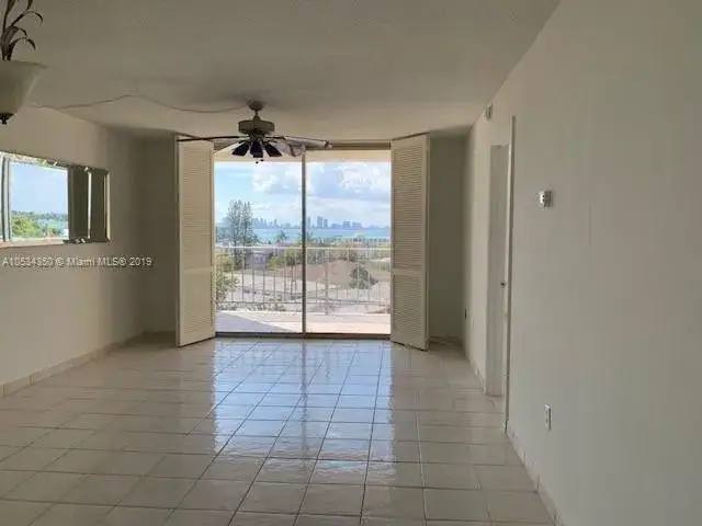 1 bedroom 1 bath Residential Lease for rent at 6900 Bay Dr # 6A, Miami Beach FL 33141