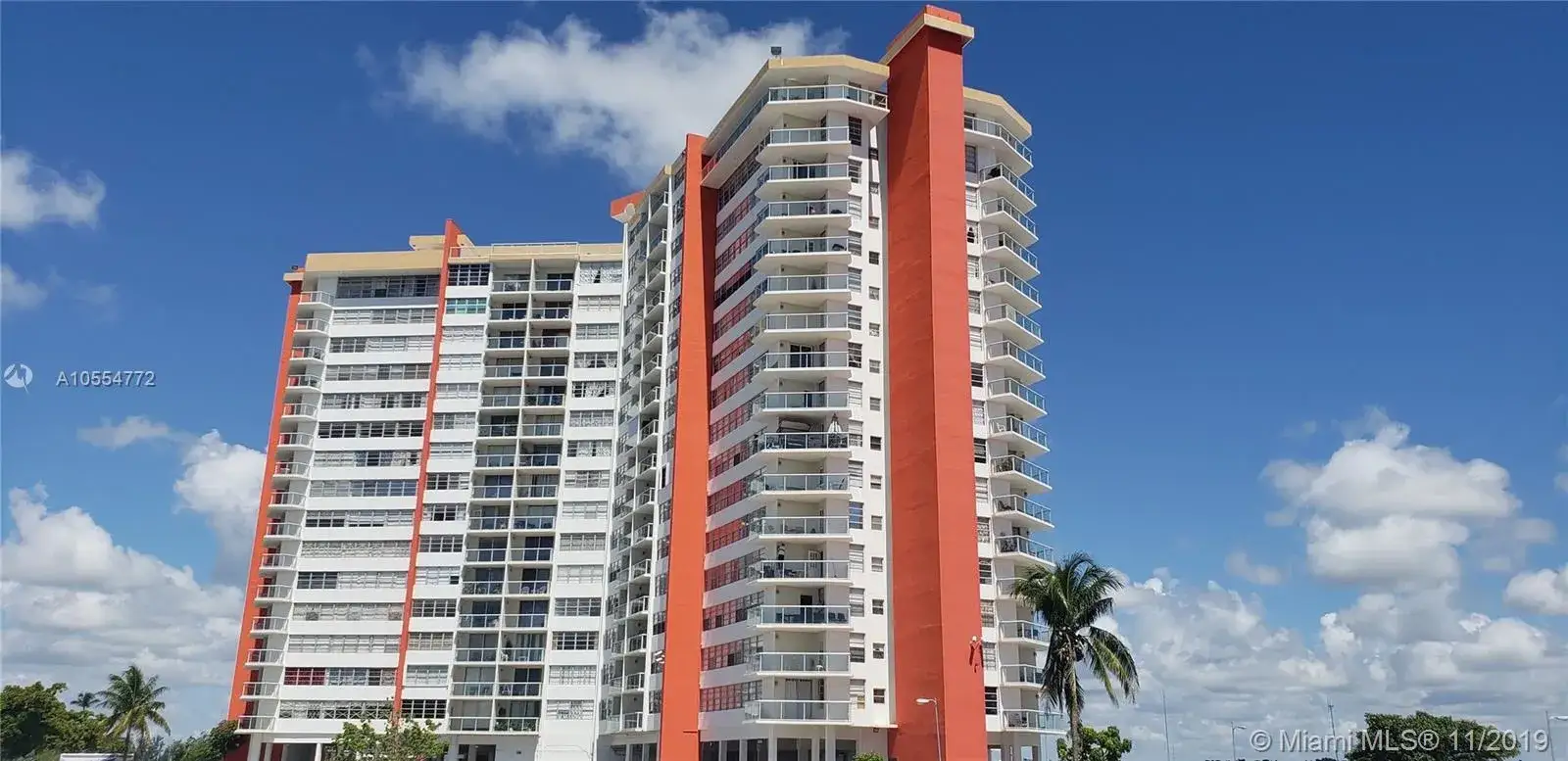 1 bedroom 2 bath Residential Lease for rent at 1301 NE Miami Gardens Dr # 1223W, Miami FL 33179