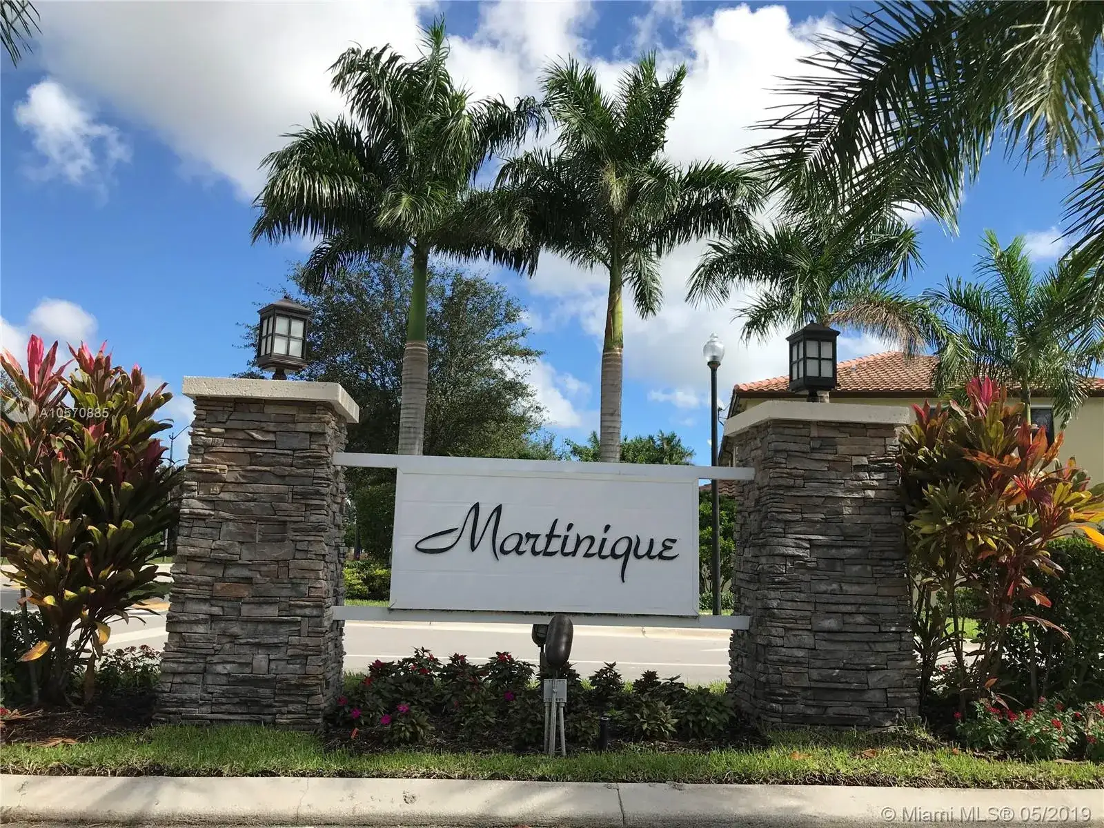 3 bedroom 2 bath Residential for sale at 3208 SE 6th St # 3208, Homestead FL 33033