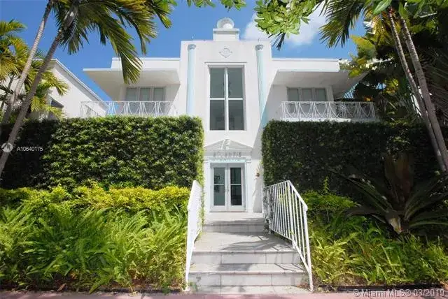 2 bedroom 1 bath Residential for sale at 1751 JAMES AV # 101, Miami Beach FL 33139