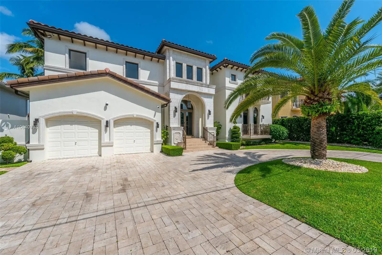 6 bedroom 7 bath Residential for sale at 16433 NE 31st Ave, North Miami Beach FL 33160