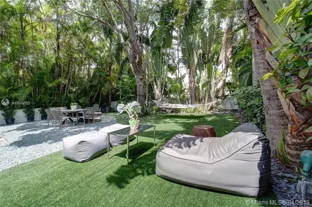 3 bedroom 1 bath Residential for sale at 521 San Lorenzo Ave, Coral Gables FL 33146