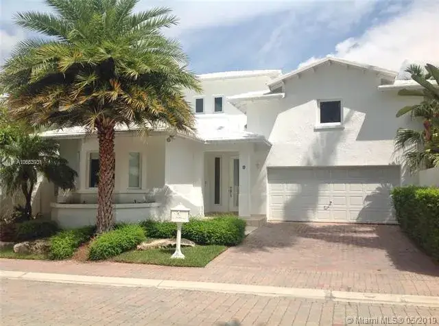 5 bedroom 7 bath Residential Lease for rent at 8 Turtle Walk # 8, Key Biscayne FL 33149