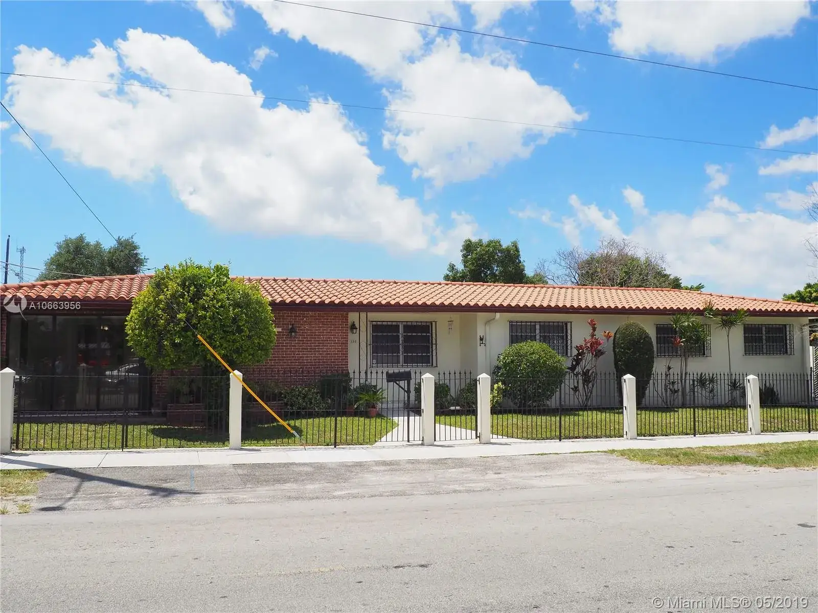 3 bedroom 2 bath Residential for sale at 180 NW 59th Ct, Miami FL 33126
