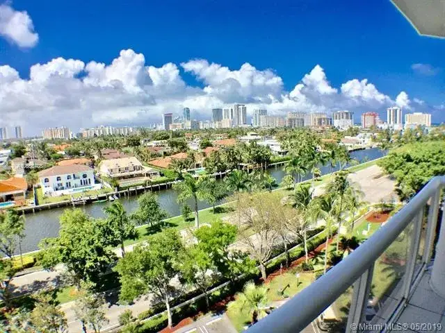 3 bedroom 2 bath Residential for sale at 3600 Yacht Club Dr # 702, Aventura FL 33180