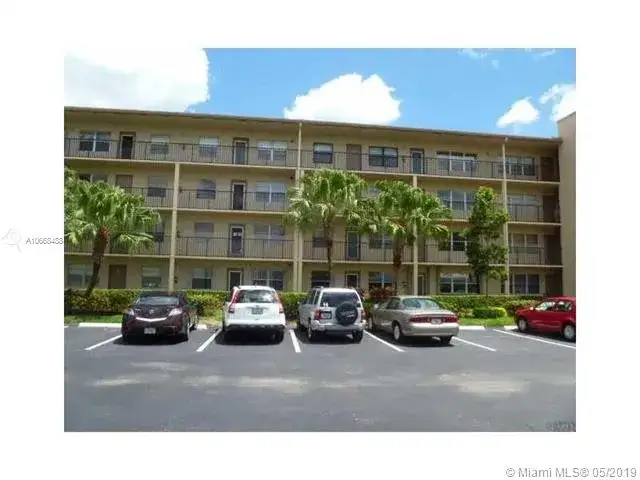 2 bedroom 2 bath Residential for sale at 301 SW 135th Ave # 402C, Pembroke Pines FL 33027