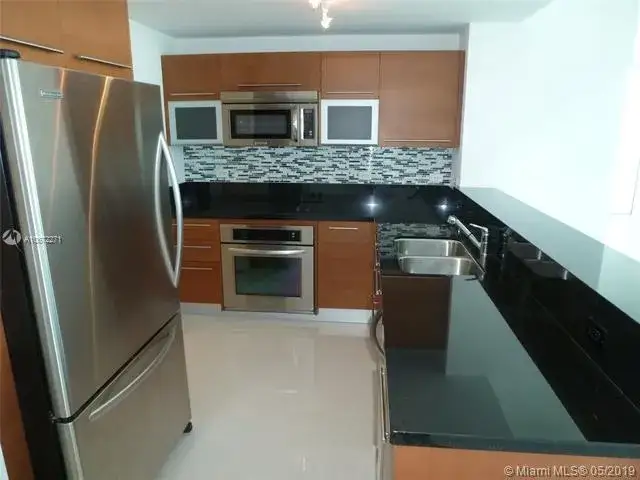 2 bedroom 2 bath Residential Lease for rent at 253 NE 2nd St # 3602, Miami FL 33132