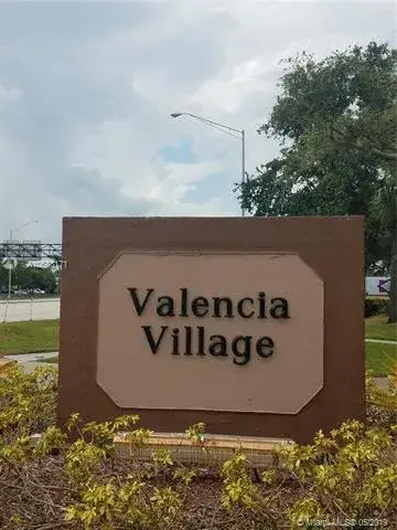 2 bedroom 1 bath Residential for sale at 11 Seville Cir # 54, Davie FL 33324