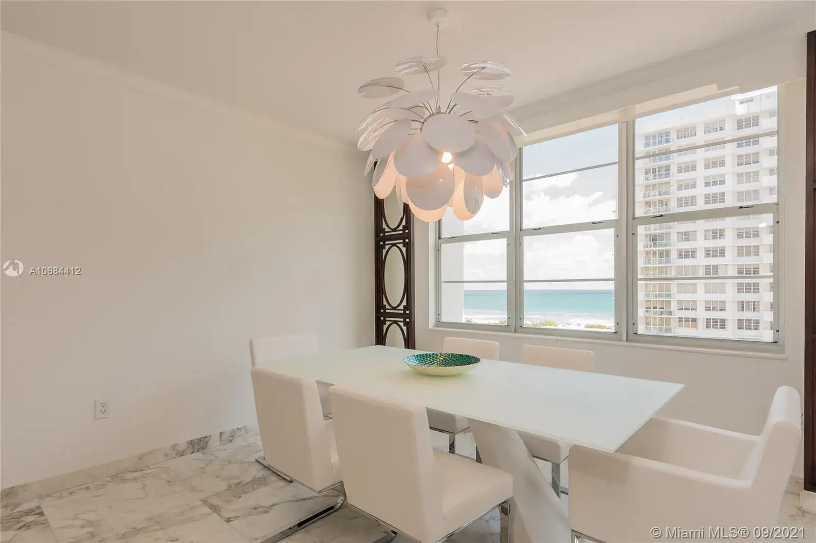 2 bedroom 2 bath Residential for sale at 5640 Collins Ave # 7B, Miami Beach FL 33140