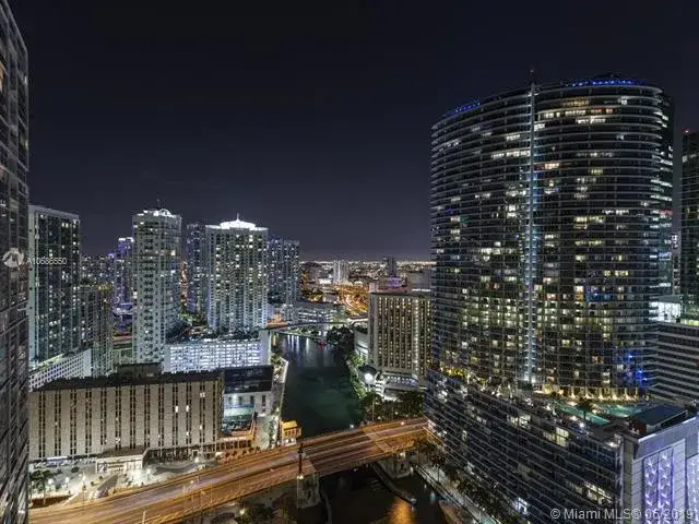 2 bedroom 2 bath Residential for sale at 465 Brickell Ave # 3202, Miami FL 33131