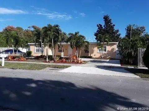 5 bedroom 4 bath Residential for sale at 10215 SW 171st St, Miami FL 33157