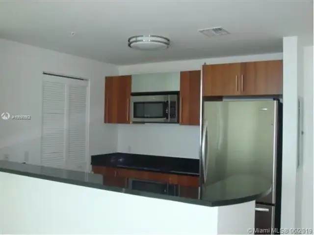 2 bedroom 2 bath Residential for sale at 300 S Biscayne Blvd # 1606, Miami FL 33131