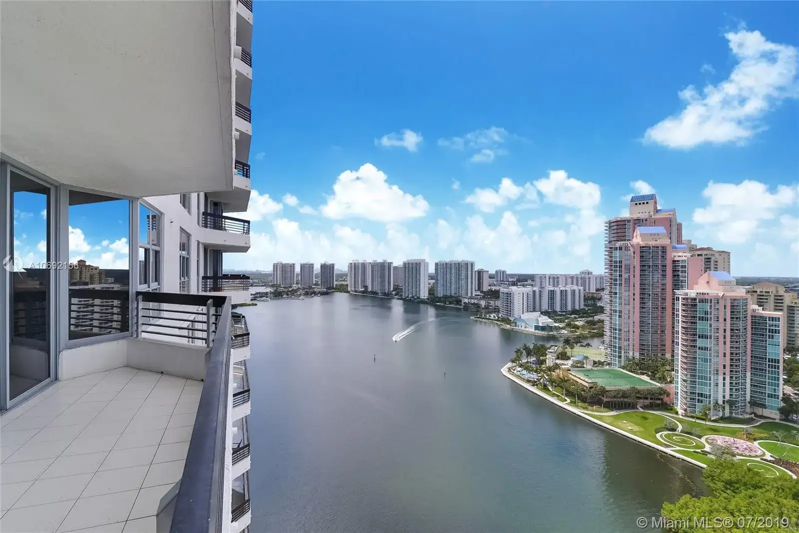 2 bedroom 2 bath Residential for sale at 3530 Mystic Pointe Dr # 2402, Aventura FL 33180