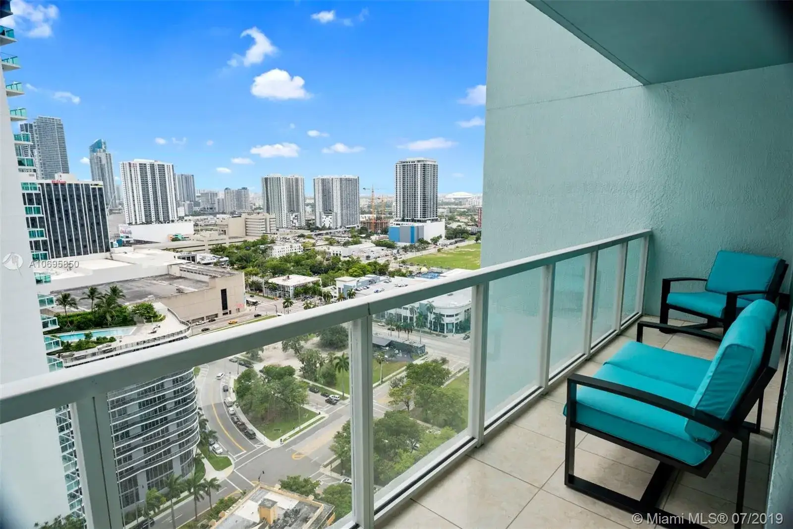 1 bedroom 1 bath Residential for sale at 1900 N Bayshore Dr # 2509, Miami FL 33132