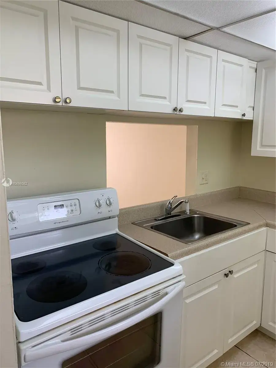 1 bedroom 1 bath Residential for sale at 2800 NW 56th Ave # D301, Lauderhill FL 33313