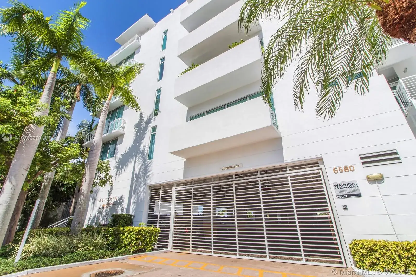 1 bath Residential Lease for rent at 6580 Indian Creek Dr # 608, Miami Beach FL 33141