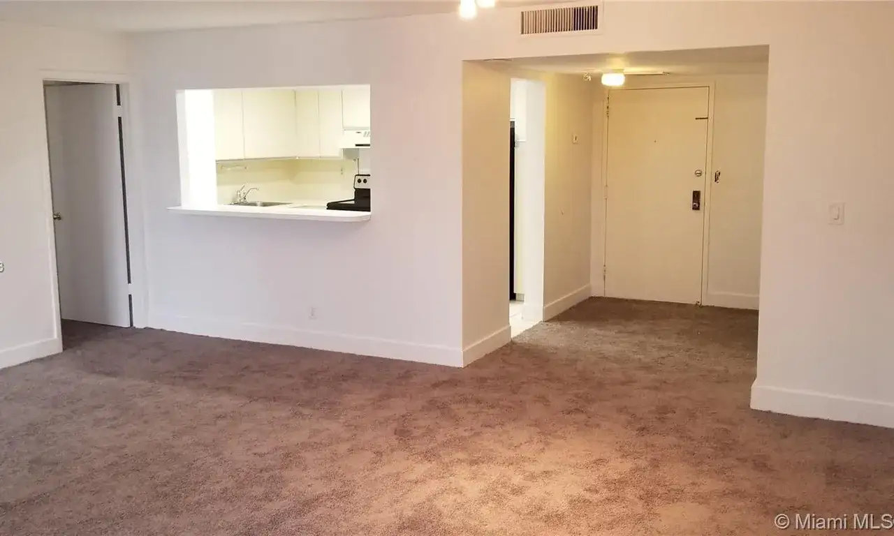 2 bedroom 2 bath Residential for sale at 18151 NE 31st Ct # 1404, Aventura FL 33160