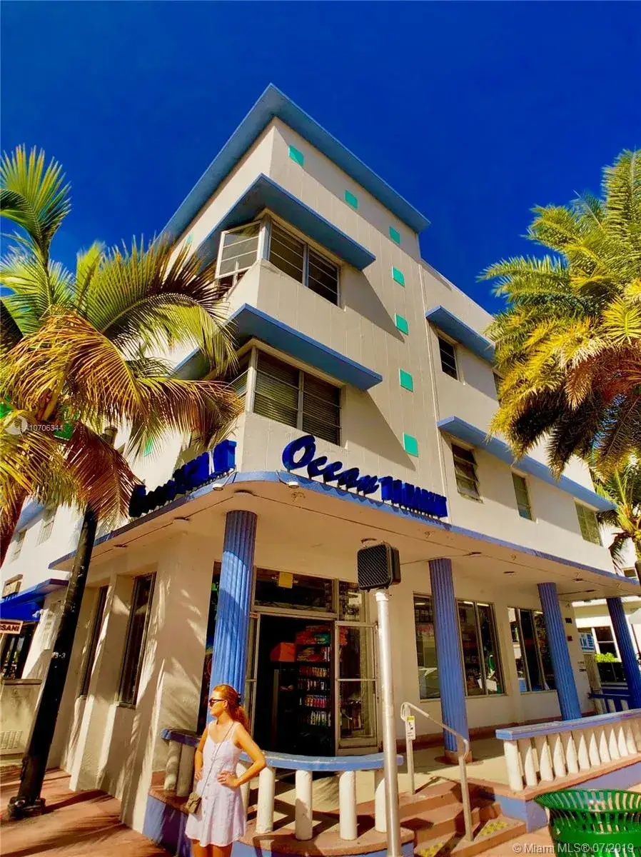 1 bedroom 2 bath Residential Lease for rent at 100 Collins Ave # 308, Miami Beach FL 33139