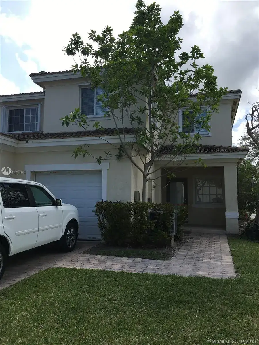 4 bedroom 2 bath Residential for sale at 14181 SW 275th St # 14181, Homestead FL 33032