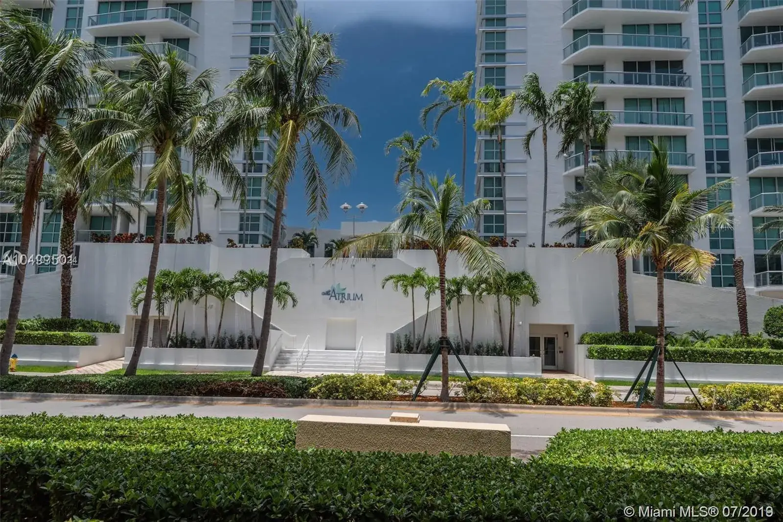 3 bedroom 2 bath Residential for sale at 3131 NE 188th St # 507, Aventura FL 33180
