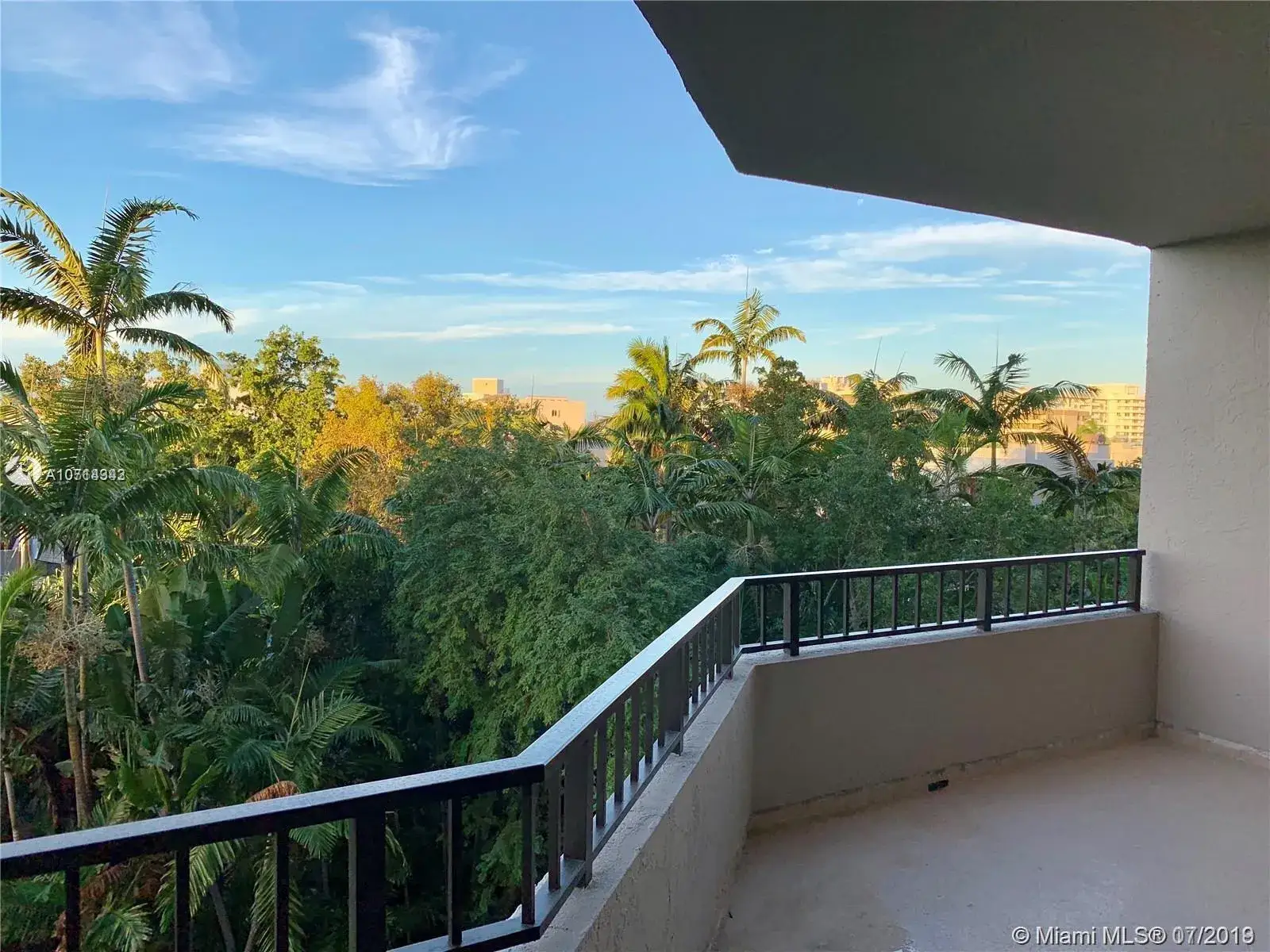 2 bedroom 2 bath Residential for sale at 151 Crandon Blvd # 534, Key Biscayne FL 33149