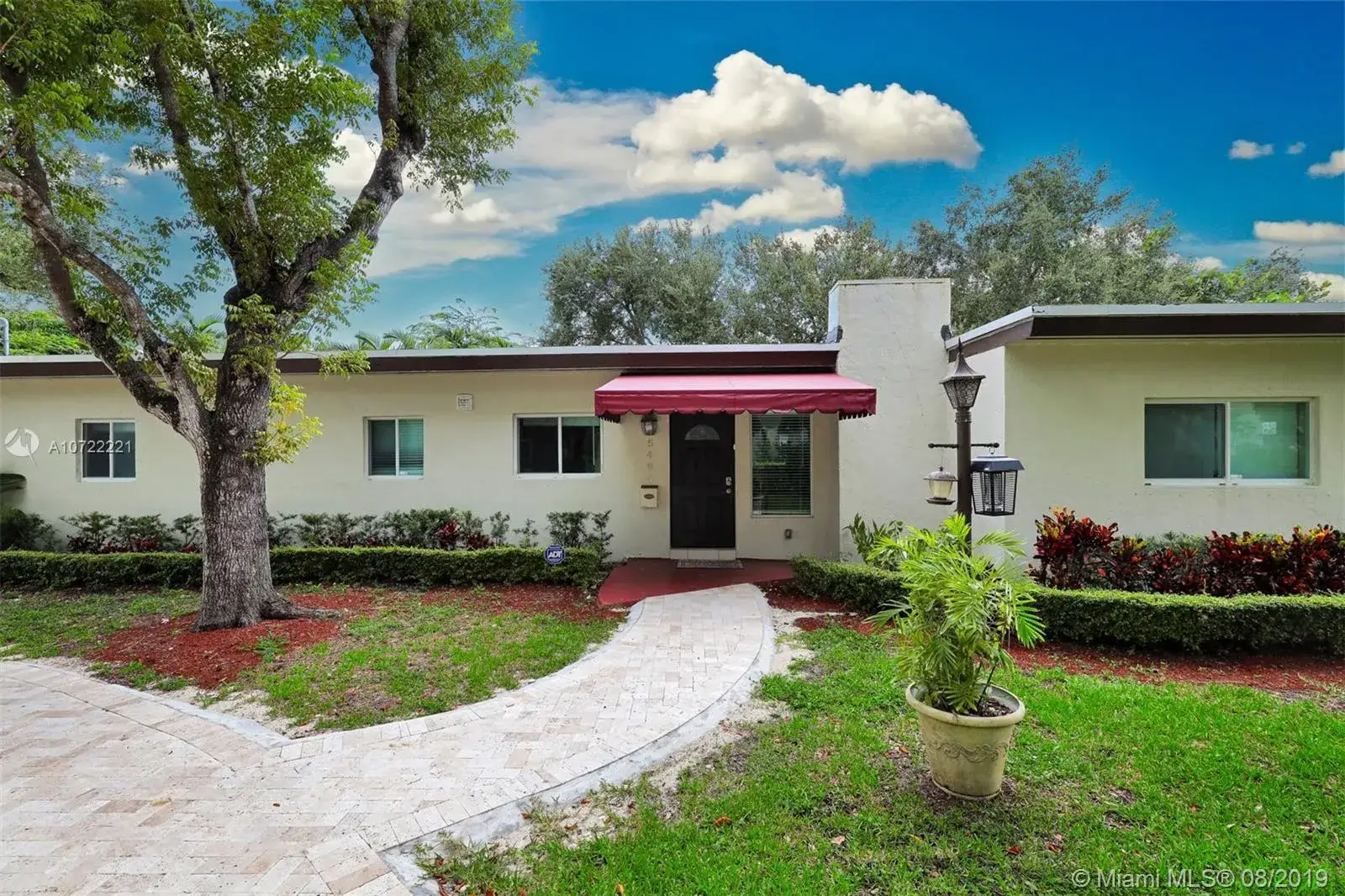 4 bedroom 2 bath Residential Lease for rent at 5495 SW 68th Ave, Miami FL 33155
