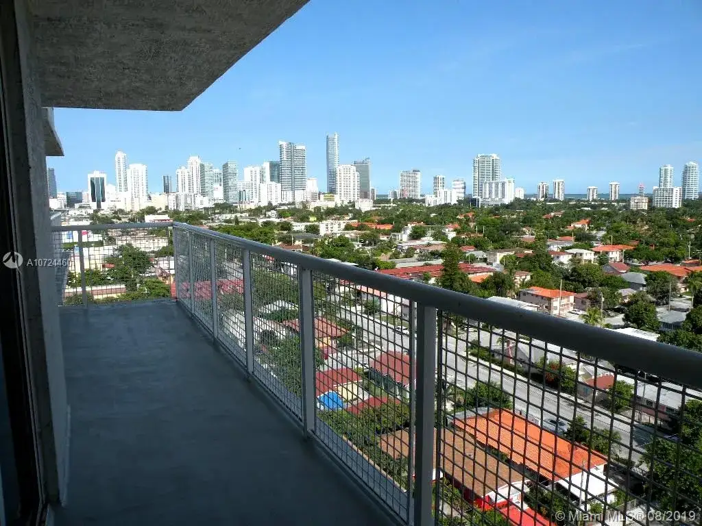 1 bedroom 1 bath Residential for sale at 900 SW 8th St # 1410, Miami FL 33130