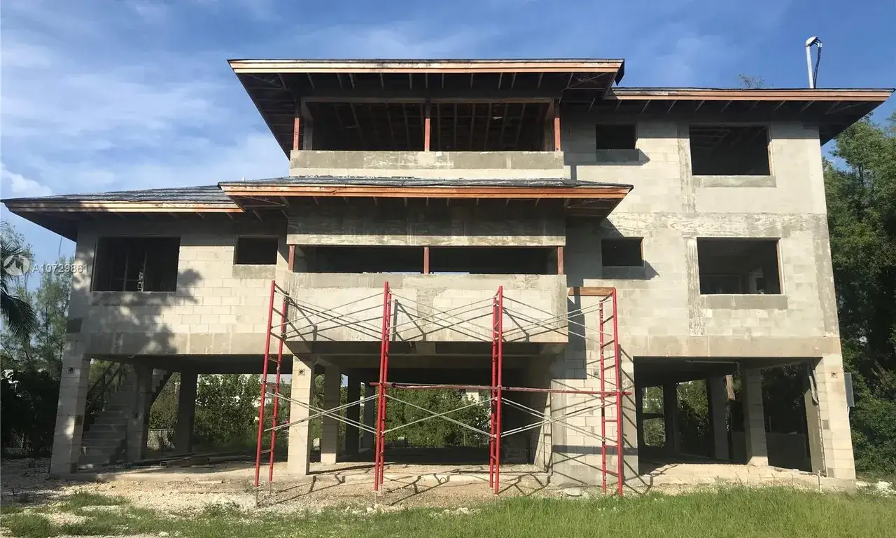 5 bedroom 5 bath Residential for sale at 32 N Bounty Ln, Key Largo FL 33037