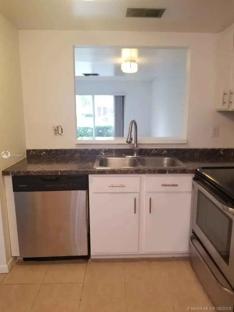 2 bedroom 2 bath Residential for sale at 4017 NW 90th Ave # 4017, Sunrise FL 33351