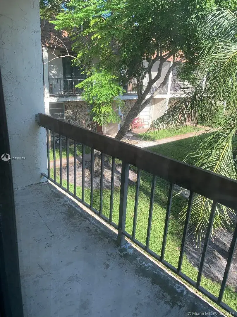 2 bedroom 2 bath Residential for sale at 5277 SW 40th Ave # 17, Dania Beach FL 33314