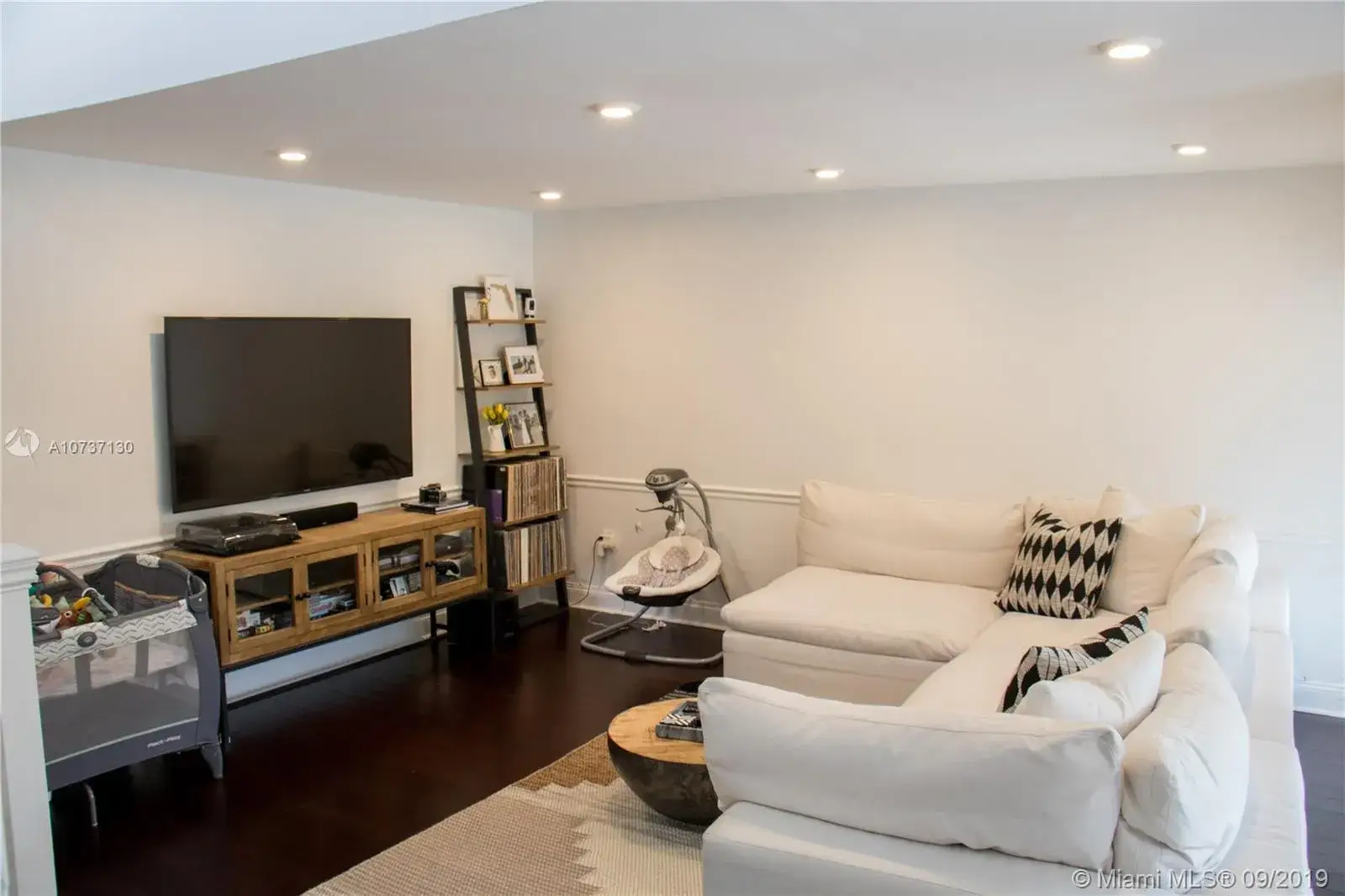 2 bedroom 1 bath Residential for sale at 11429 SW 132nd Pl # 2, Miami FL 33186