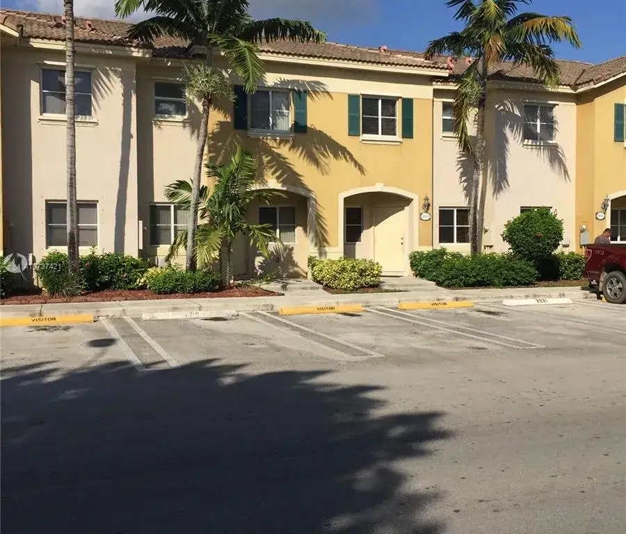 2 bedroom 2 bath Residential for sale at 1607 SE 31st Ct, Homestead FL 33035