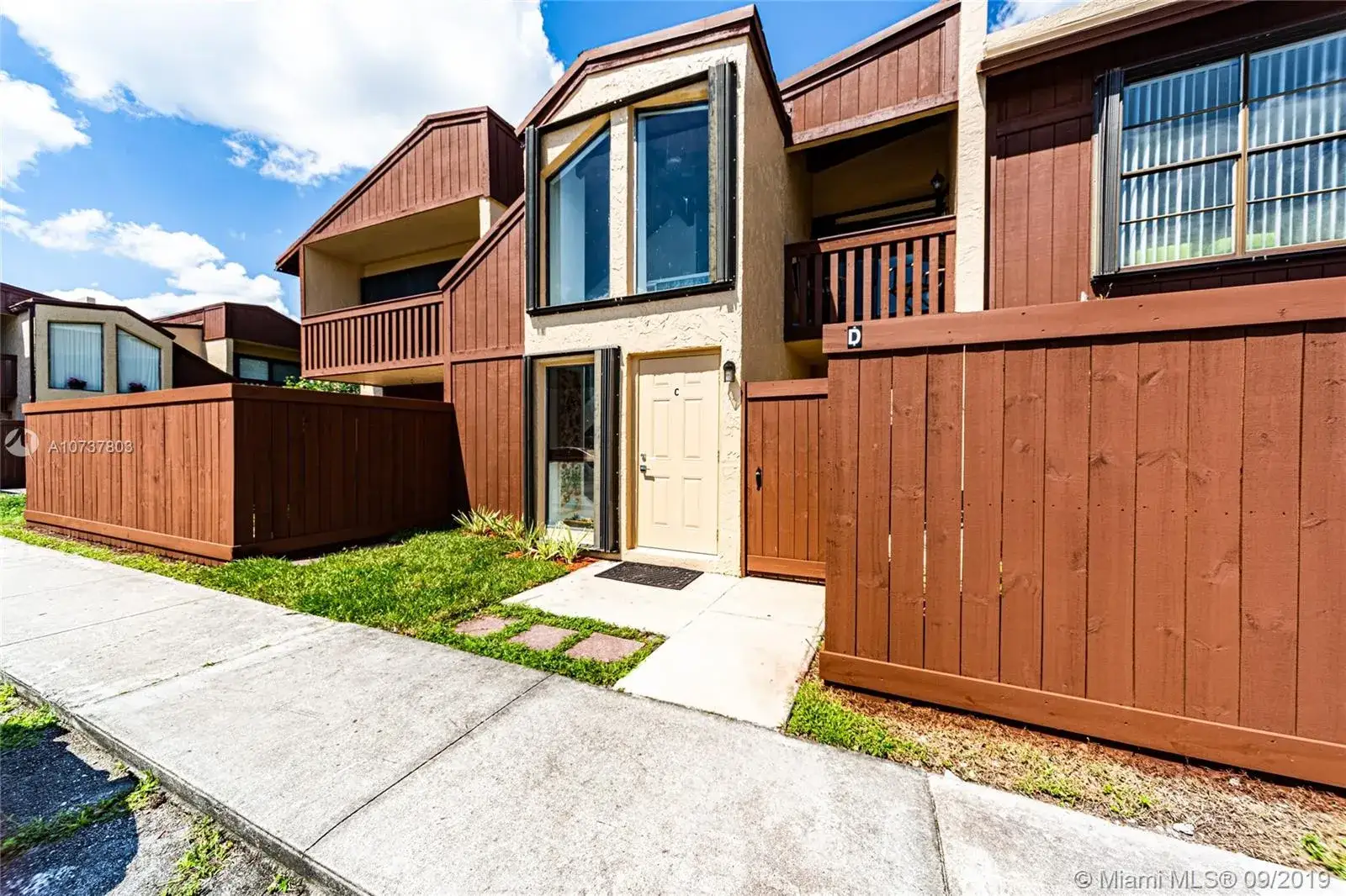 3 bedroom 2 bath Residential for sale at 11557 SW 64th St # C, Miami FL 33173