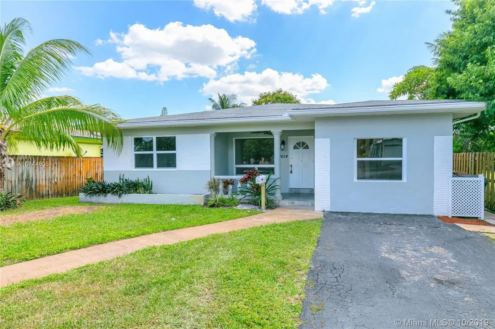 3 bedroom 2 bath Residential Lease for rent at 2614 Fillmore St, Hollywood FL 33020