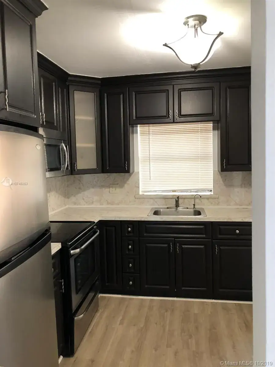 2 bedroom 2 bath Residential for sale at 6745 W 26th Dr # 4, Hialeah FL 33016