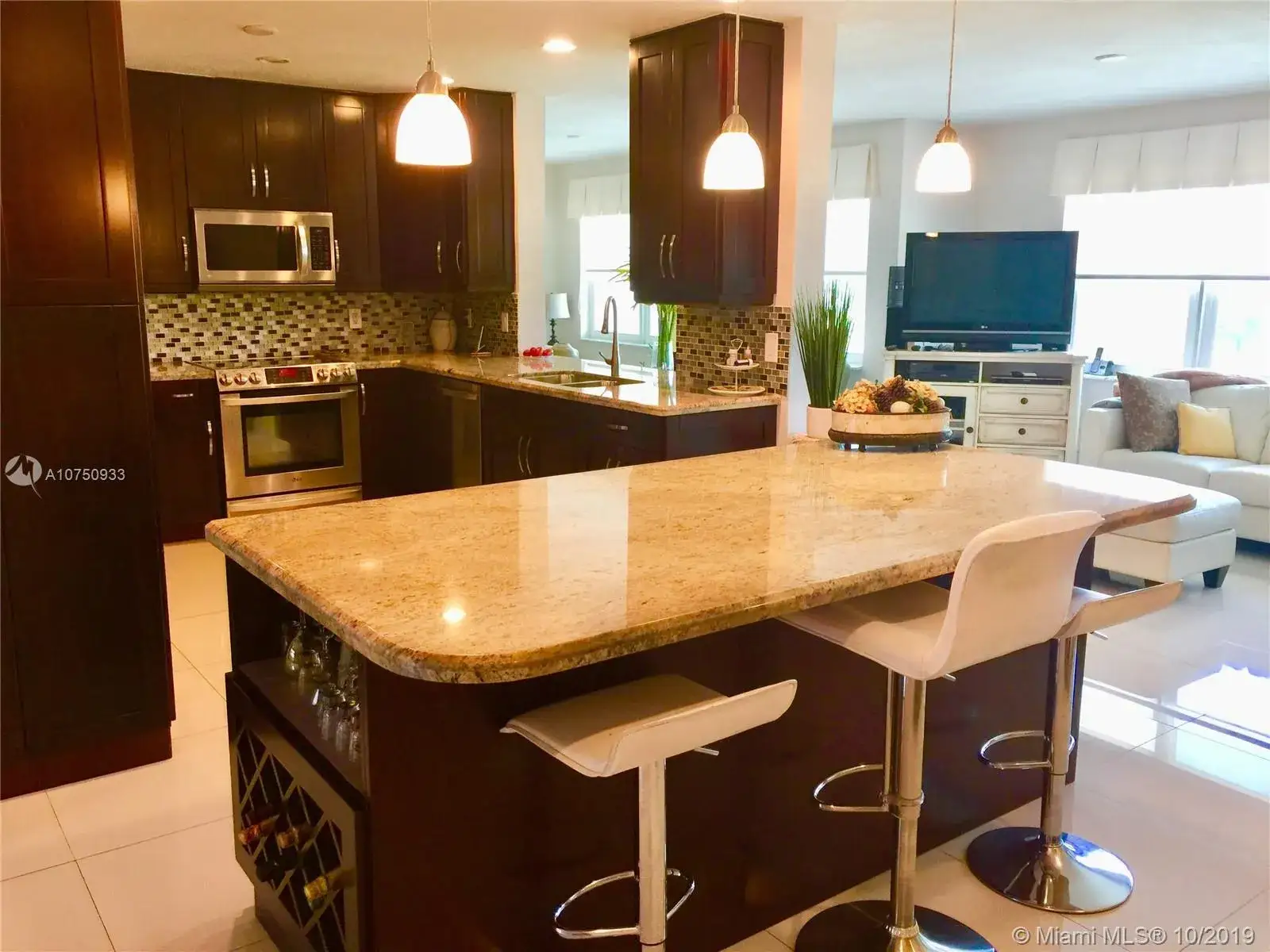 3 bedroom 2 bath Residential for sale at 215 SE 3rd Ave # 501C, Hallandale Beach FL 33009