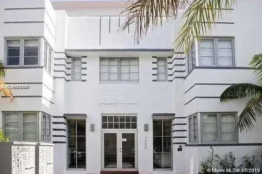 2 bedroom 2 bath Residential for sale at 1600 Euclid Ave # 105, Miami Beach FL 33139