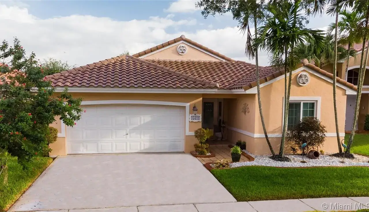 3 bedroom 2 bath Residential for sale at 15311 SW 51st St, Miramar FL 33027