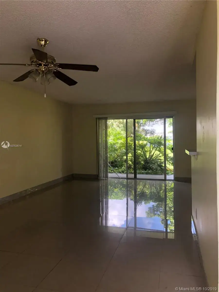 2 bedroom 2 bath Residential for sale at 3461 NW 44th St # 102, Oakland Park FL 33309