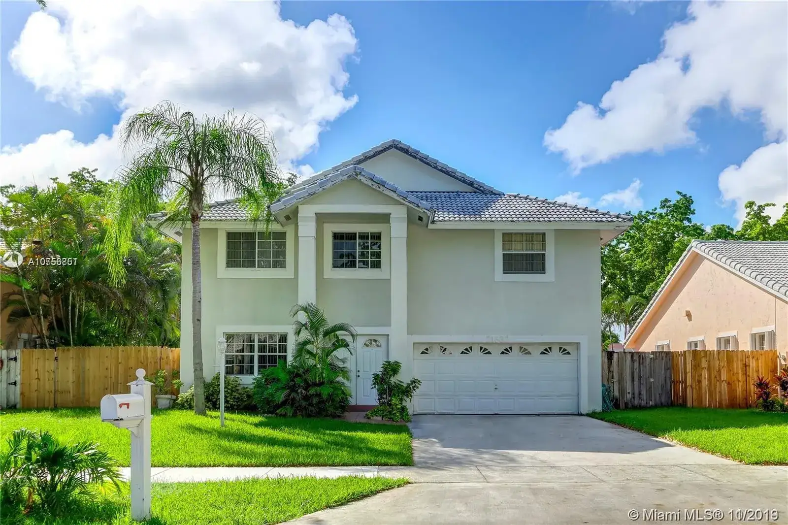 4 bedroom 2 bath Residential for sale at 21532 SW 94th Ct, Cutler Bay FL 33189