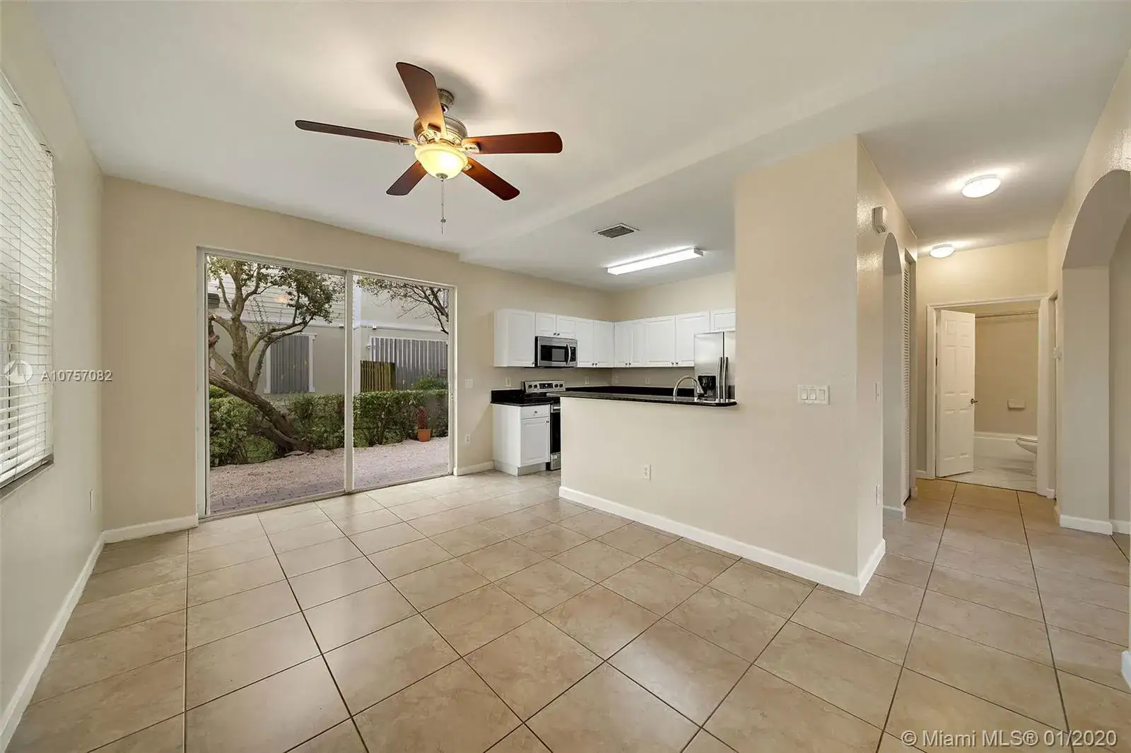 3 bedroom 3 bath Residential for sale at 153 SE 28th Pl # 2, Homestead FL 33033