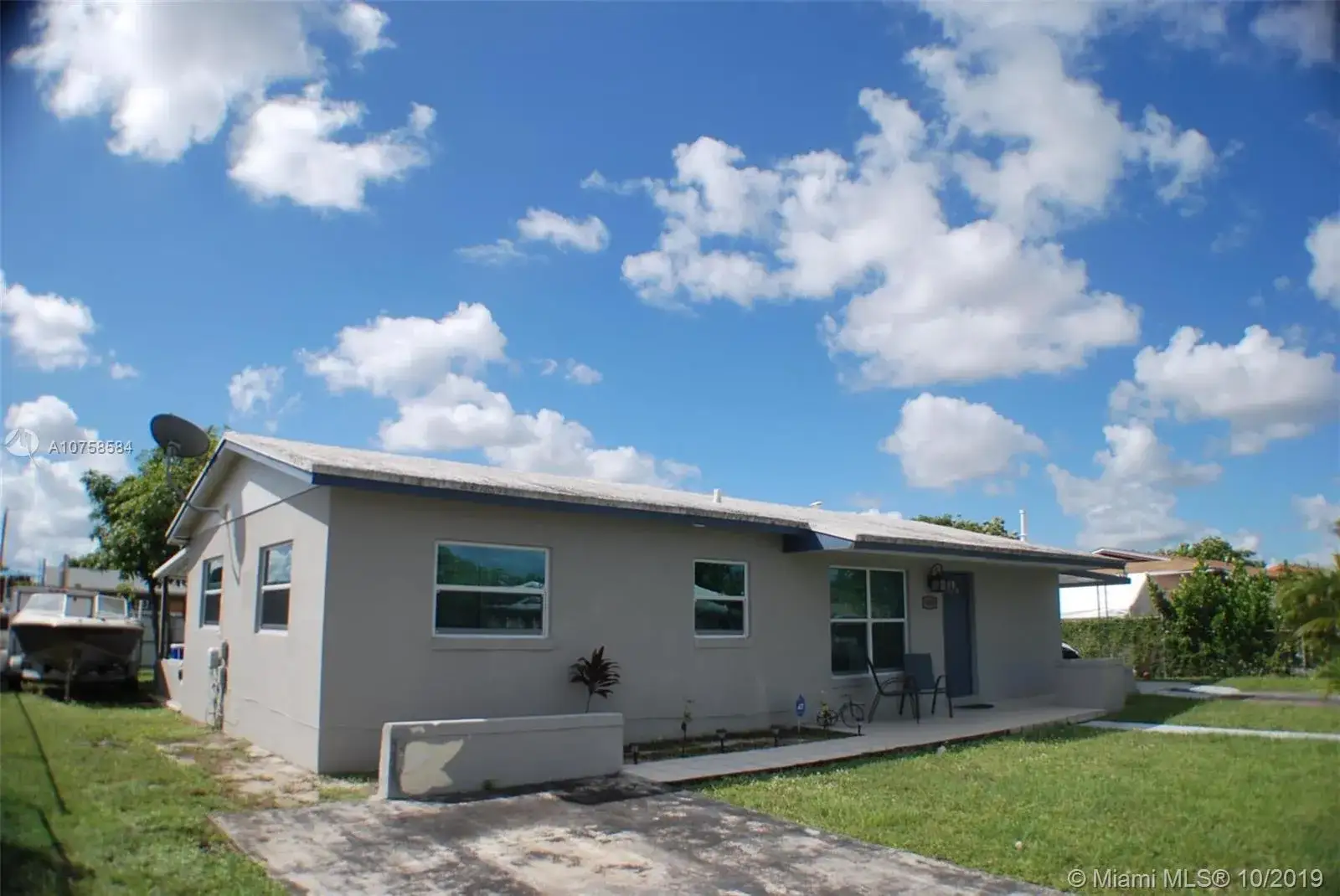 3 bedroom 1 bath Residential Lease for rent at 5002 NW 189th Ter, Miami Gardens FL 33055