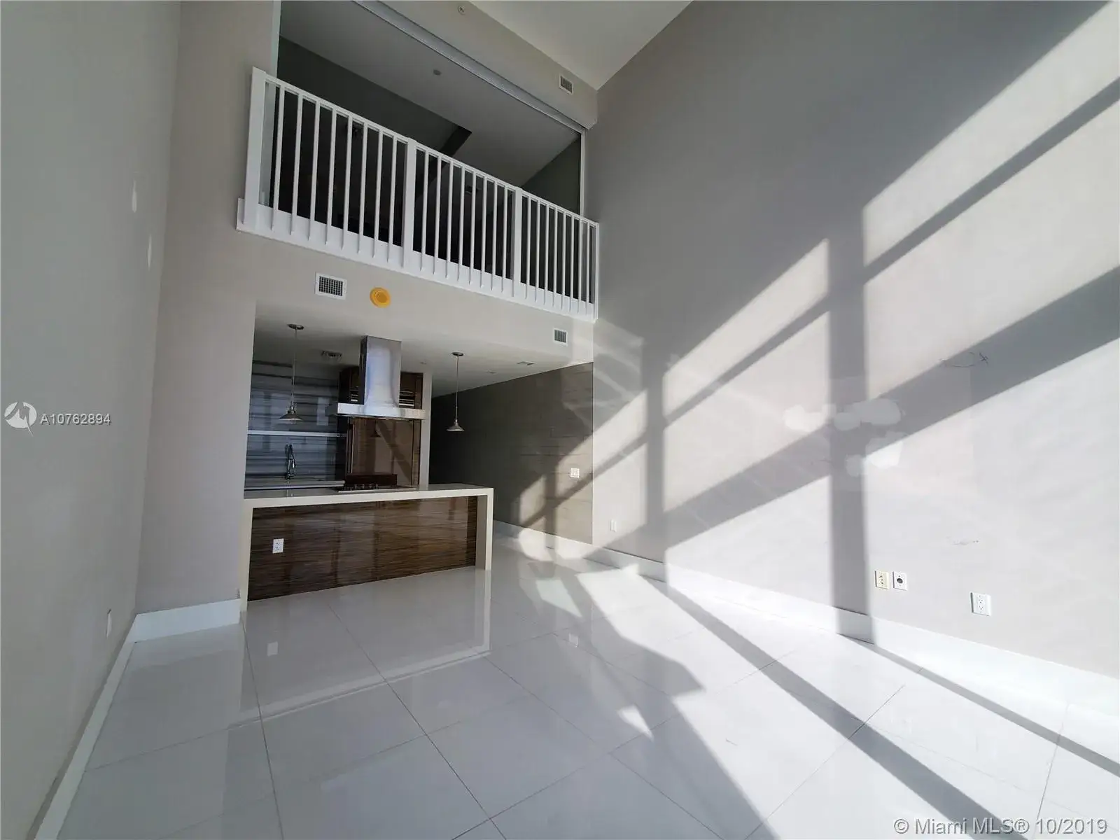 1 bedroom 2 bath Residential Lease for rent at 1100 Biscayne Blvd # 1703, Miami FL 33132